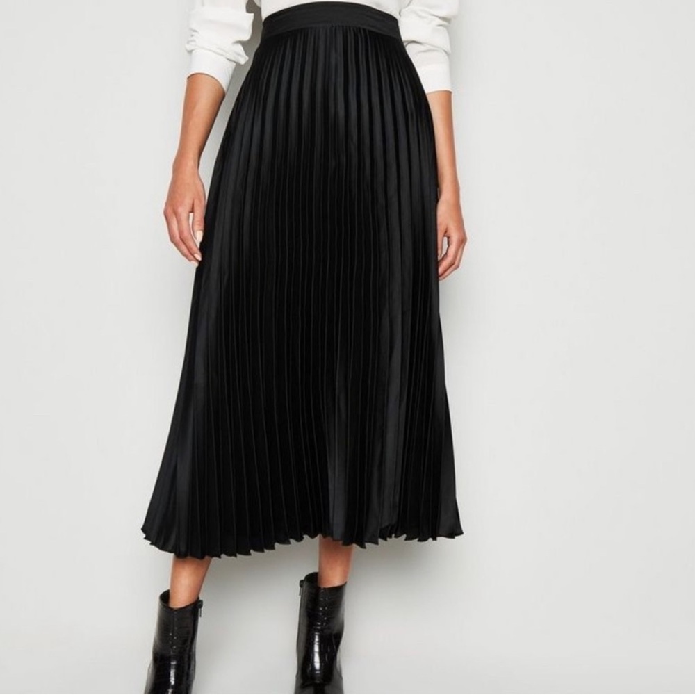 Rachel Zoe Satin Pleated Skirt NWOT